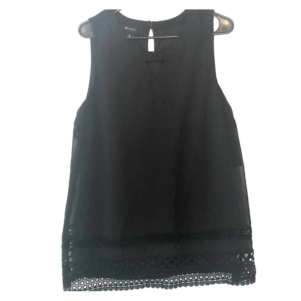 AB Studio Keyhole Tank Top